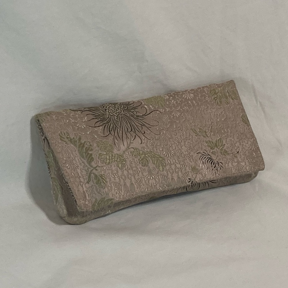 Vintage 2000s Floral Clutch Wallet NWOT